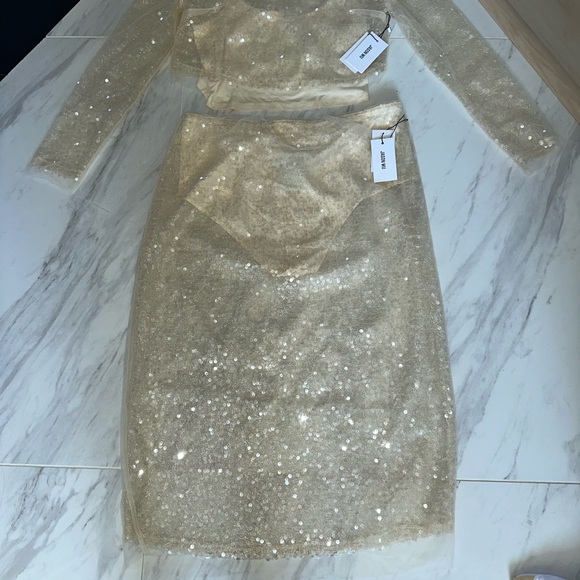 Beautiful Jason Wu Skirt and Top Set. Cream colored sequin. Brand new. Bride. - Picture 3 of 10